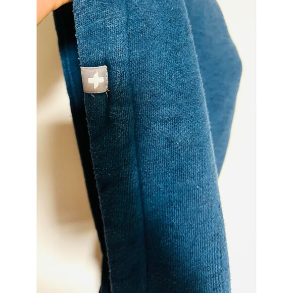 FIGS Women’s Small Essential Full-Zip Hoodie Caribbean Blue Fleece Scrubs Jacket - Picture 7 of 7